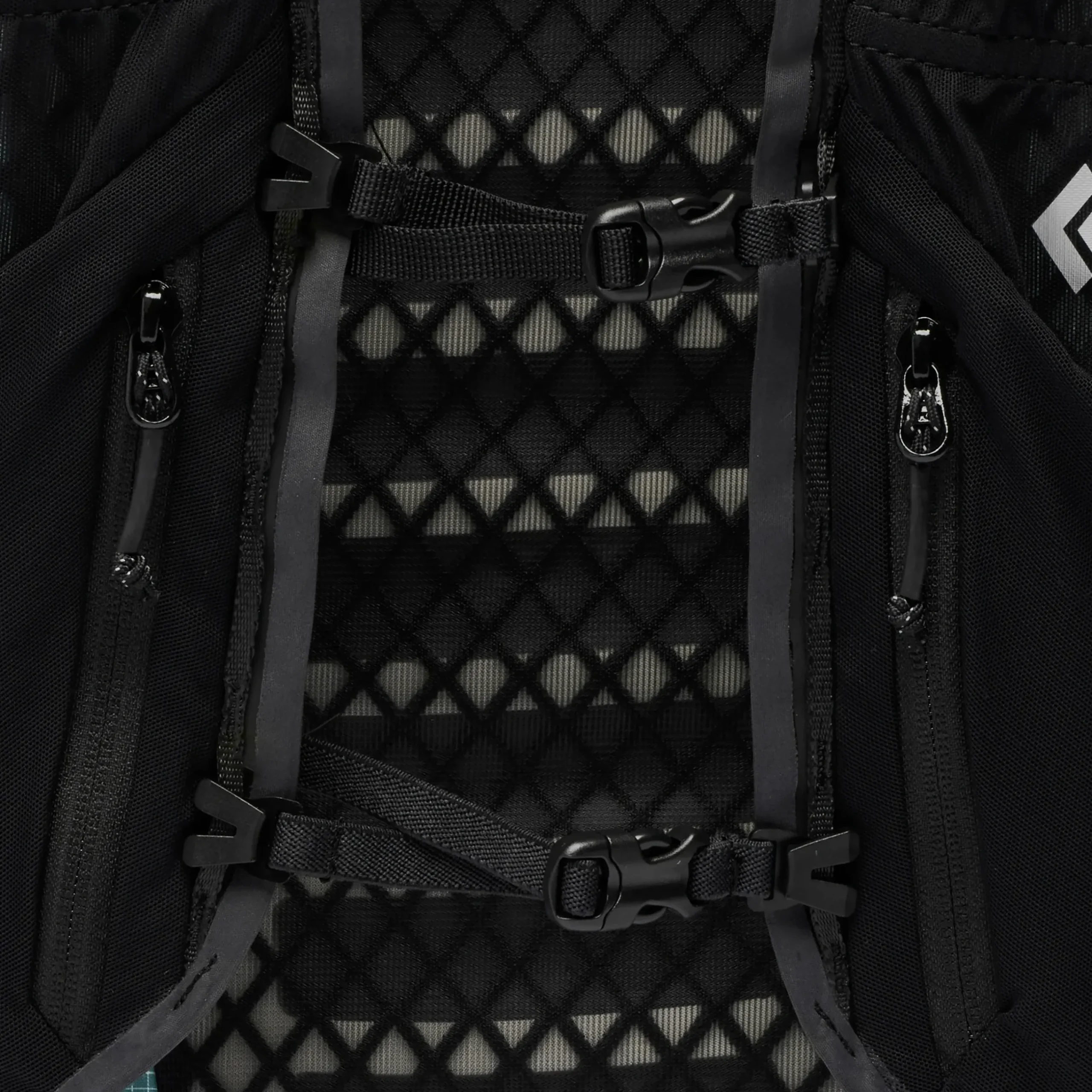 Women's Distance 8 Backpack