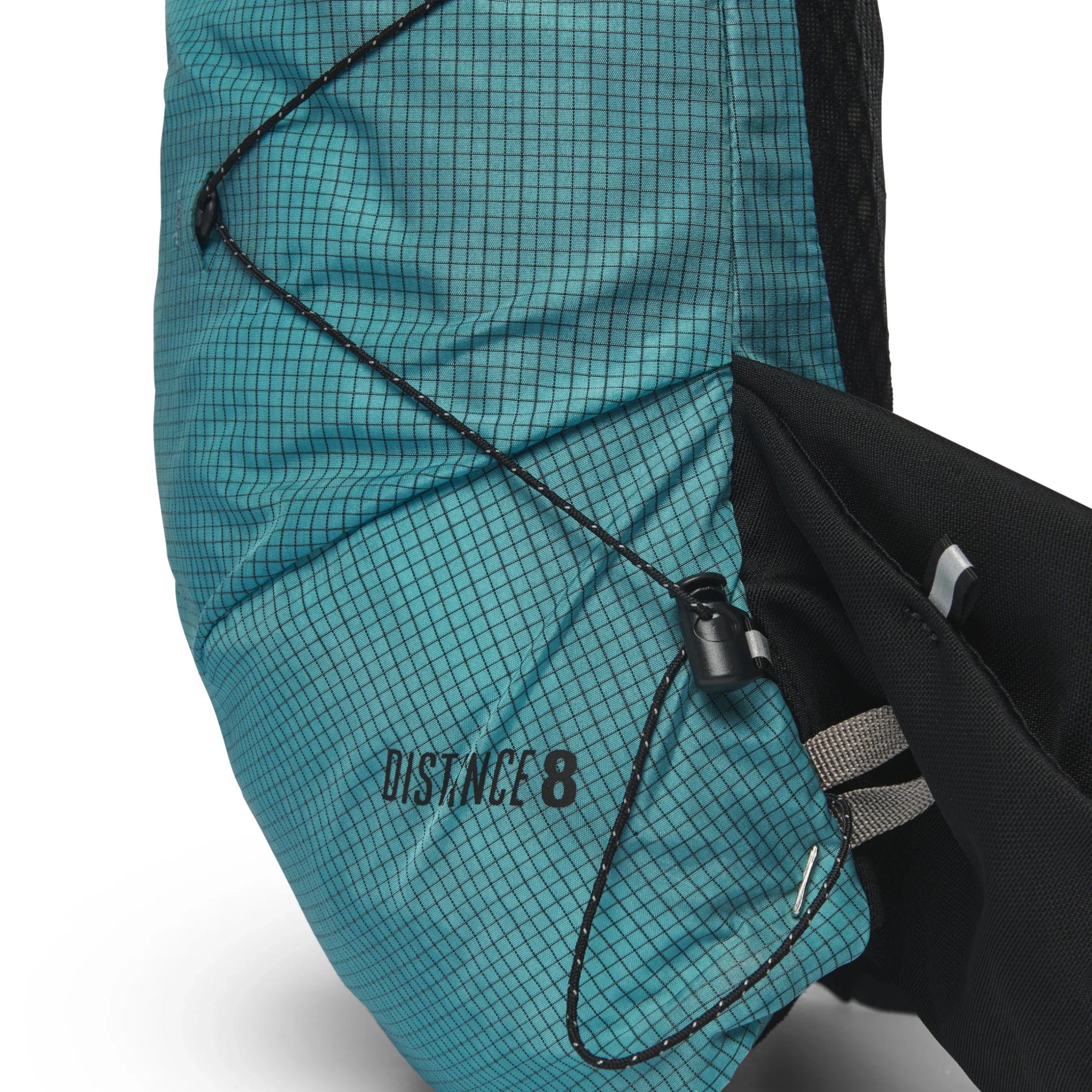 Women's Distance 8 Backpack Past Season